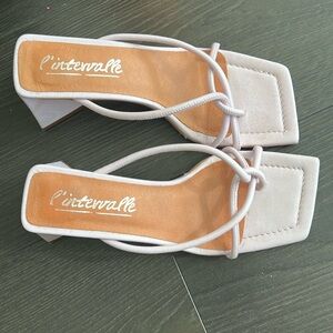 L’intervalle pink heels